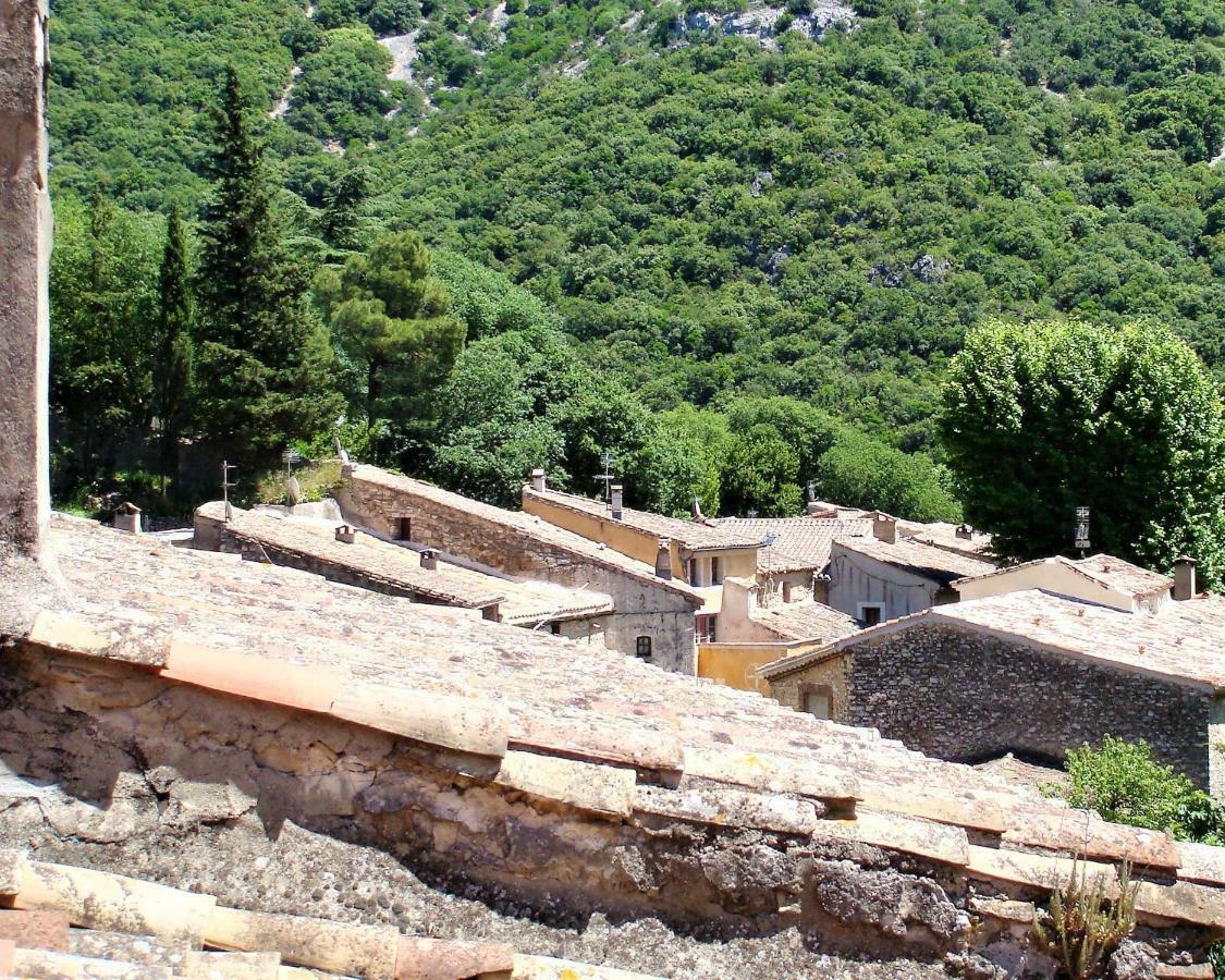 Les Studios de St Guilhem Saint-Guilhem-le-Desert Exterior foto